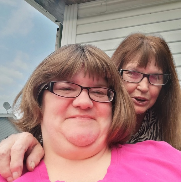 Meet your Posher, Tonya - Picture 1 of 1